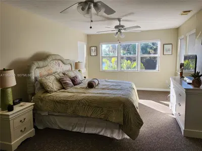 Premier Waterfront Bed  Breakfast and Special Events Venue