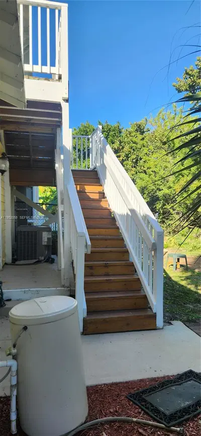 Premier Waterfront Bed  Breakfast and Special Events Venue