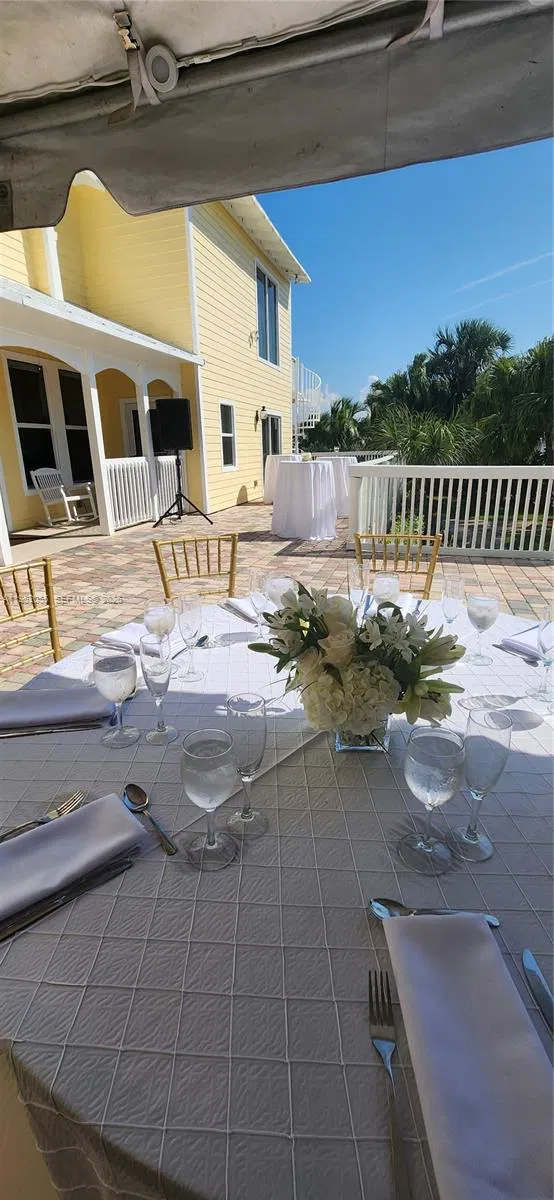 Premier Waterfront Bed  Breakfast and Special Events Venue