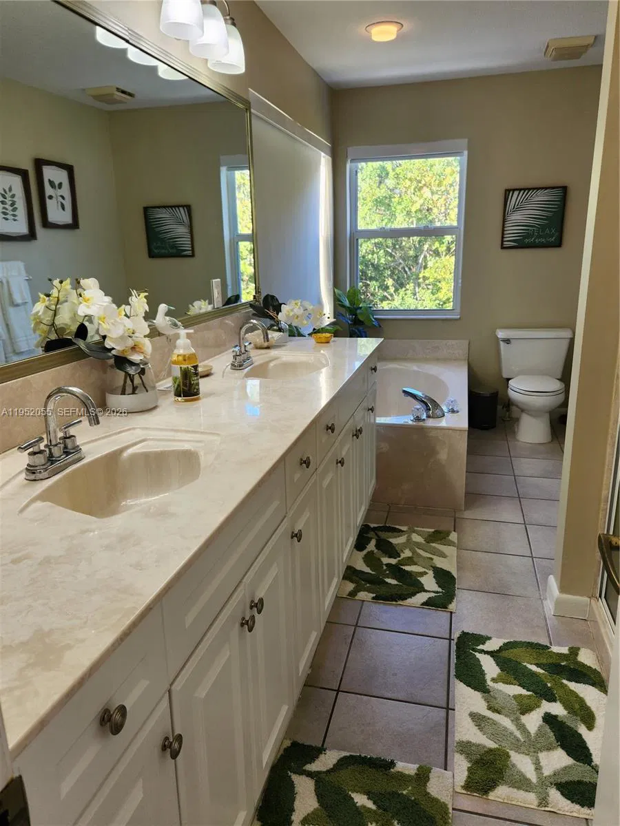 Premier Waterfront Bed  Breakfast and Special Events Venue