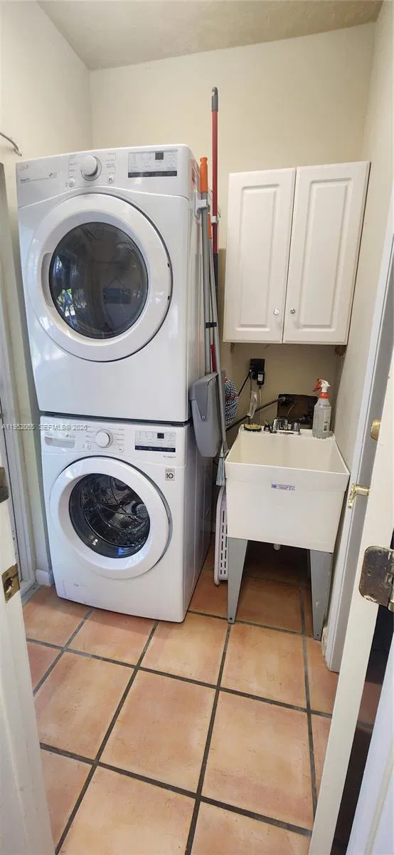 Premier Waterfront Bed  Breakfast and Special Events Venue