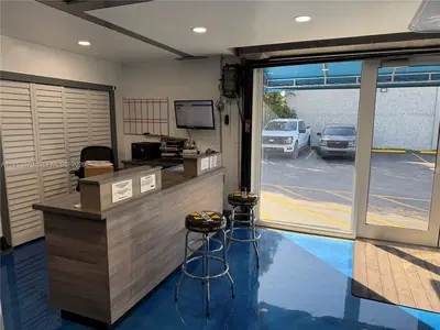 Established Marine Service with Dual Income Streams