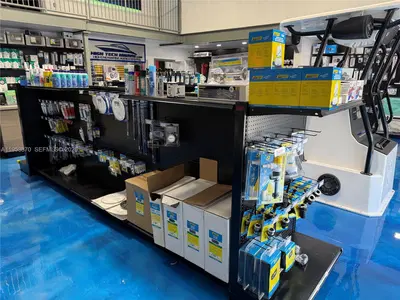 Established Marine Service with Dual Income Streams