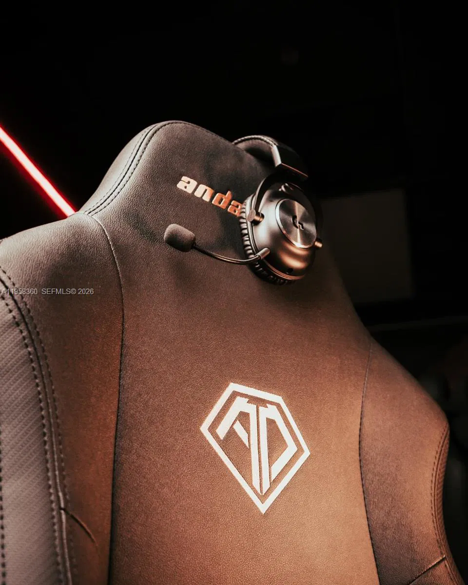 Scalable Entertainment Business with Clear Growth Paths