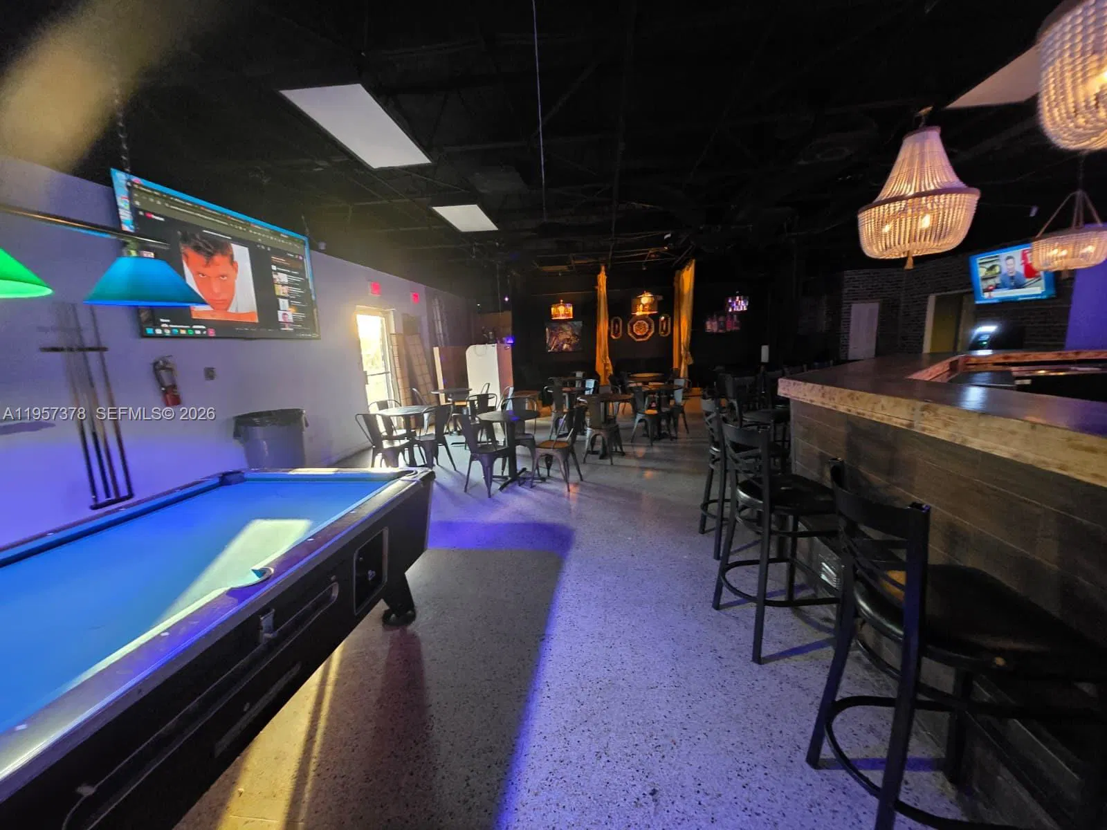 Turnkey Restaurant and Bar with 2COP License