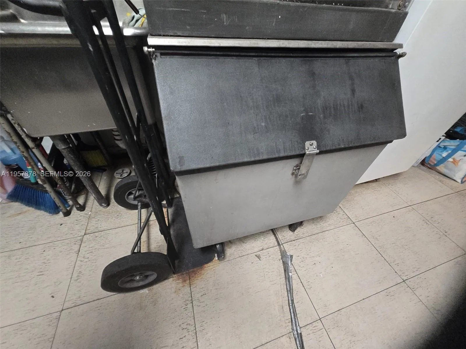 Turnkey Restaurant and Bar with 2COP License