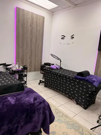 Established Beauty Salon with Strong Lease Terms