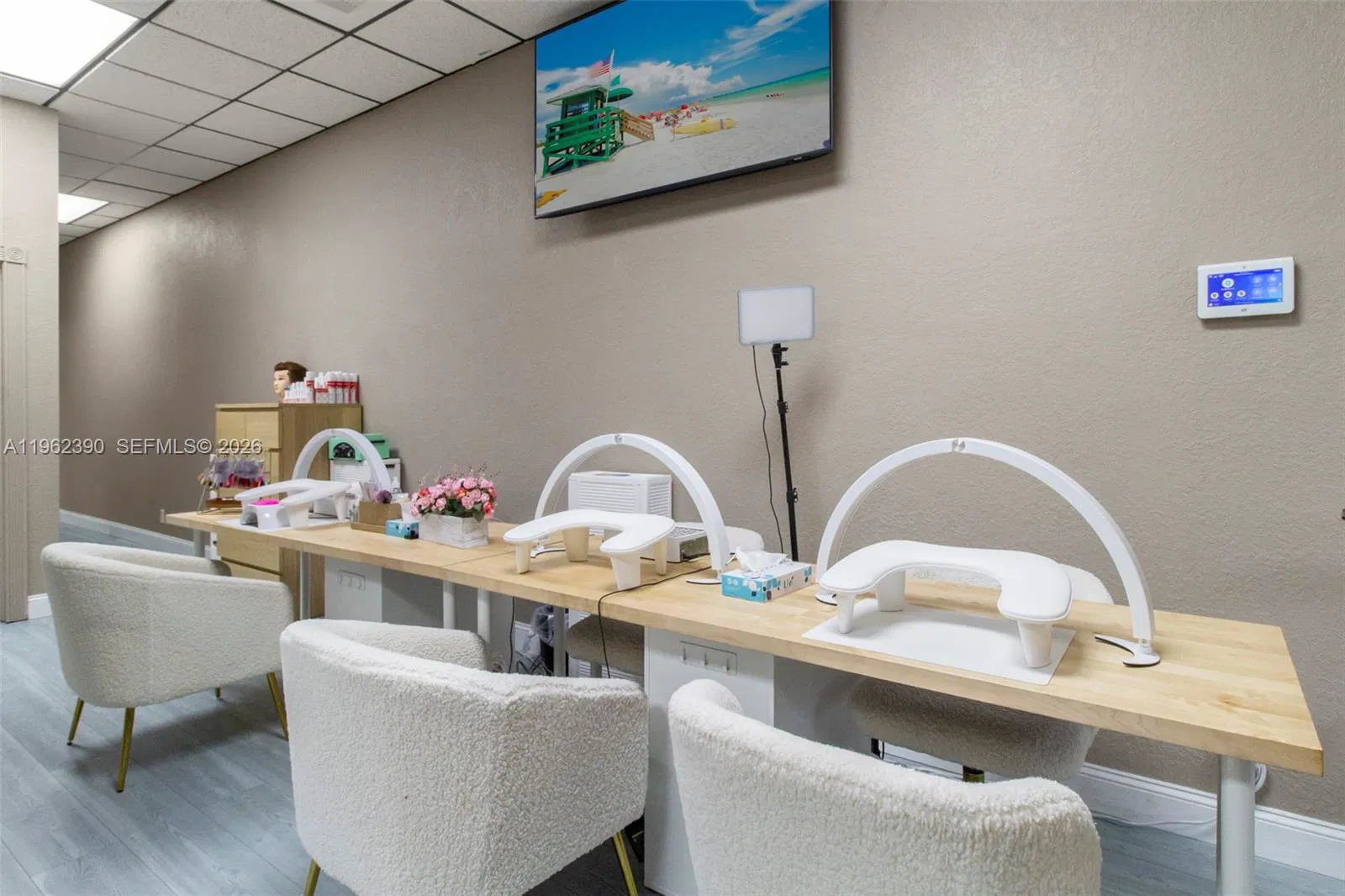 Profitable Beauty Salon with an Exceptionally Affordable Lease