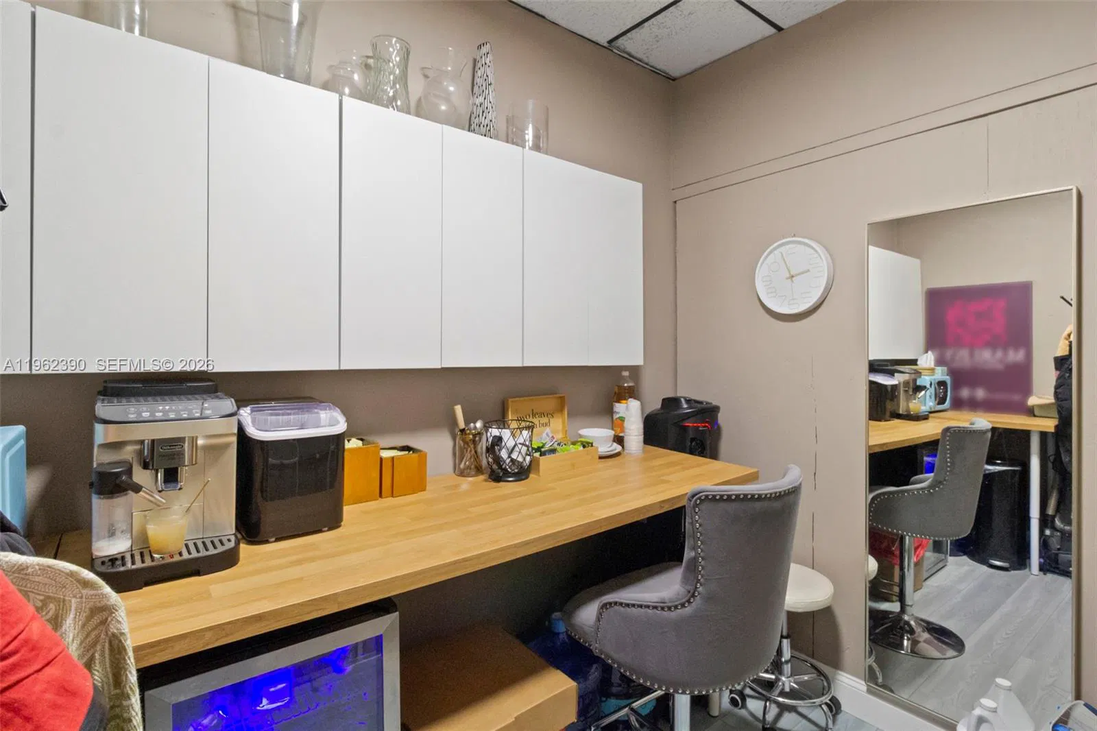 Profitable Beauty Salon with an Exceptionally Affordable Lease