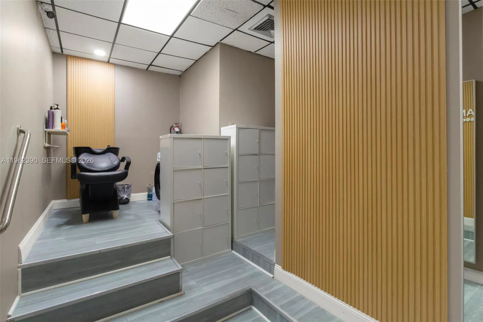 Profitable Beauty Salon with an Exceptionally Affordable Lease