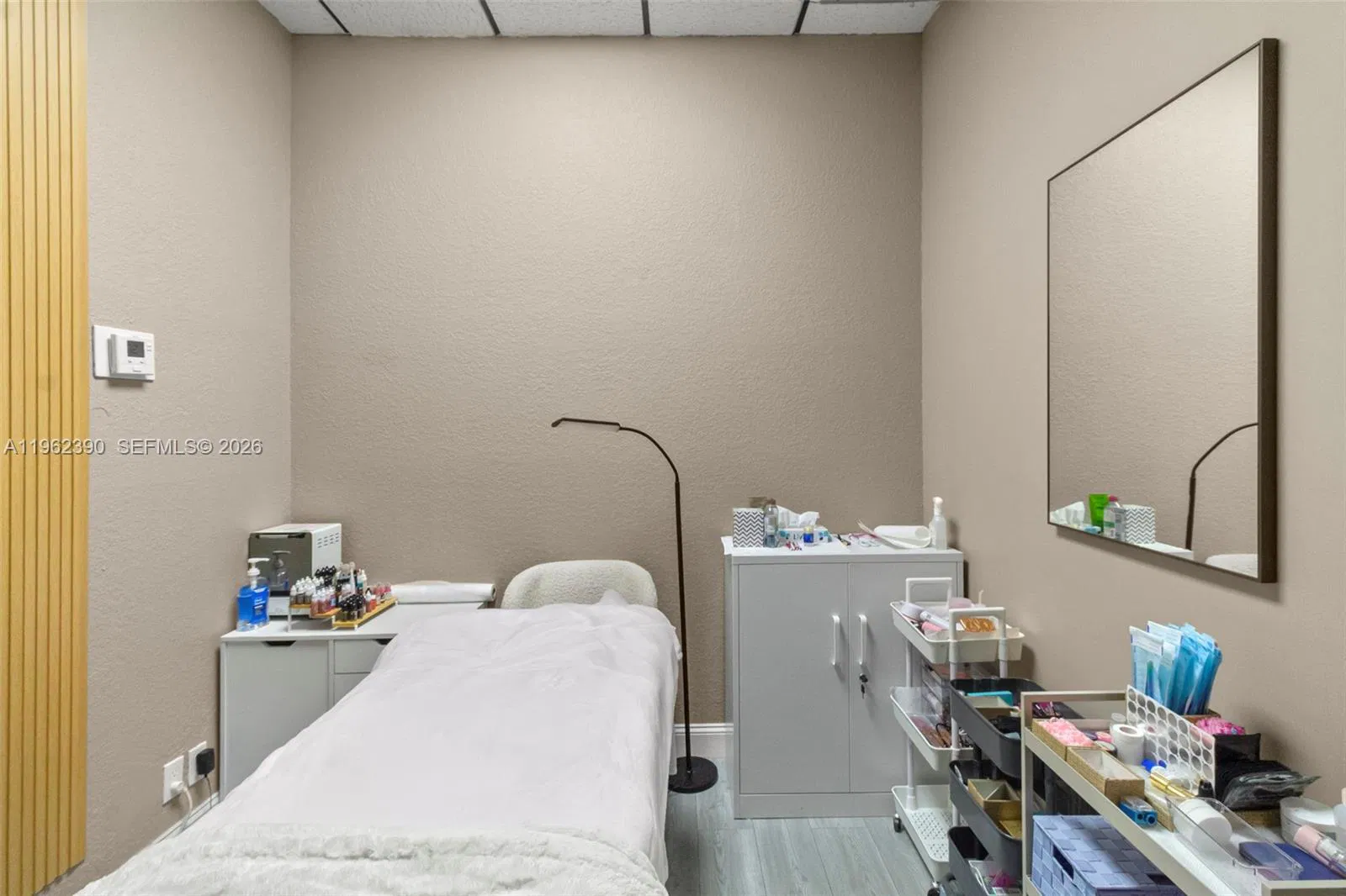 Profitable Beauty Salon with an Exceptionally Affordable Lease