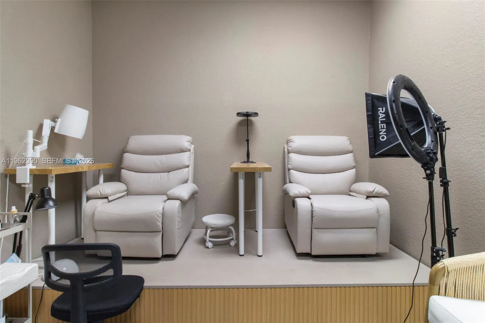 Profitable Beauty Salon with an Exceptionally Affordable Lease