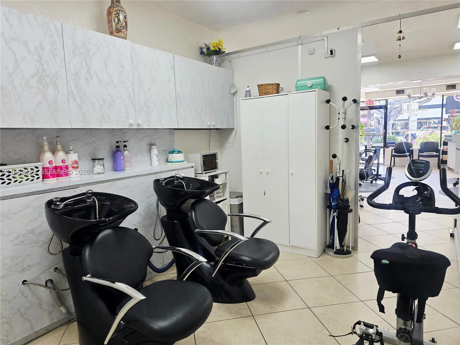 Established Beauty Salon with Loyal Clientele