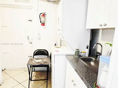 Established Beauty Salon with Loyal Clientele