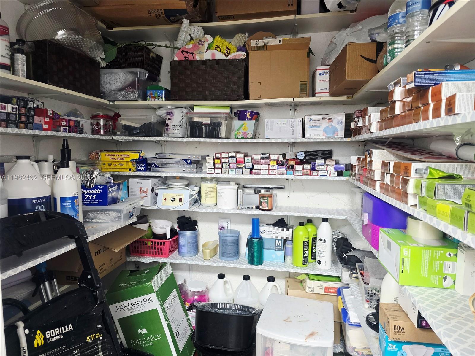 Established Beauty Salon with Loyal Clientele