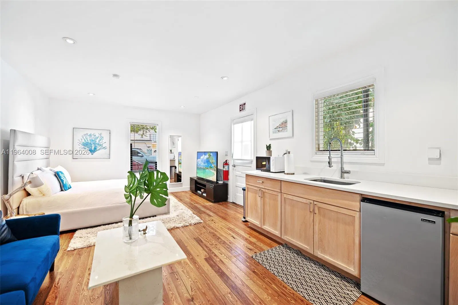 Profitable Bed  Breakfast with Legal Short Term Rental Permit