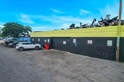 Turnkey Salvage Yard with Robust Online Sales