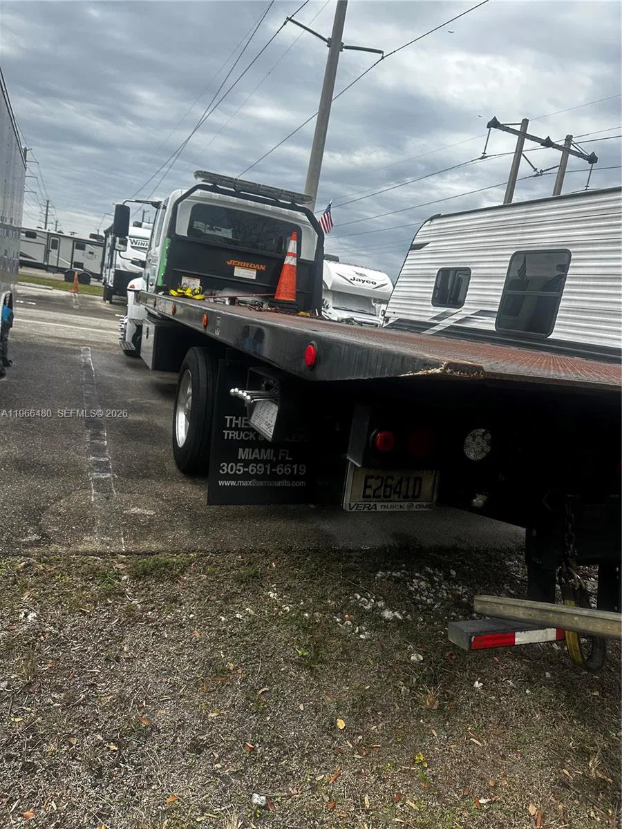 Established Mobile Towing Company with Active Vendor Accounts