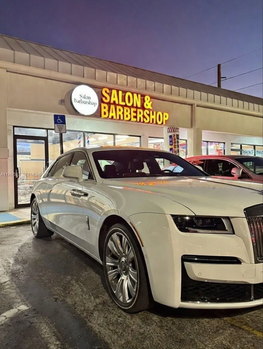 Premier Luxury Salon and Barbershop with Flexible Revenue Models