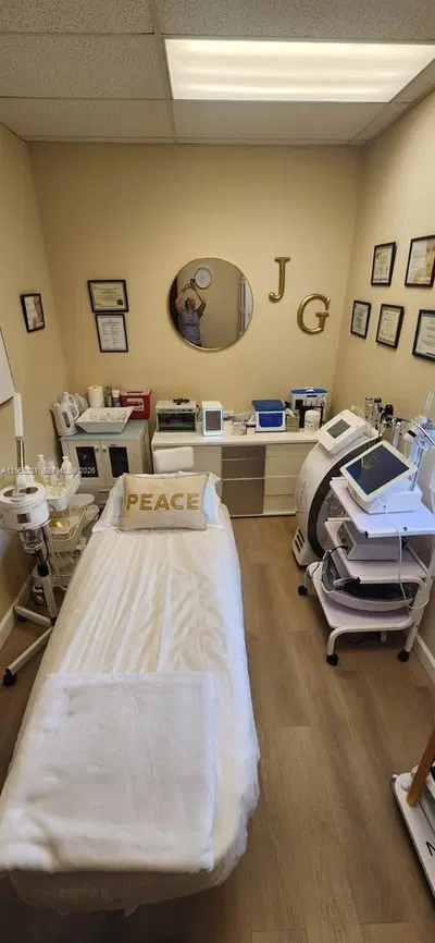 Premier Esthetic Spa with Strong Reputation