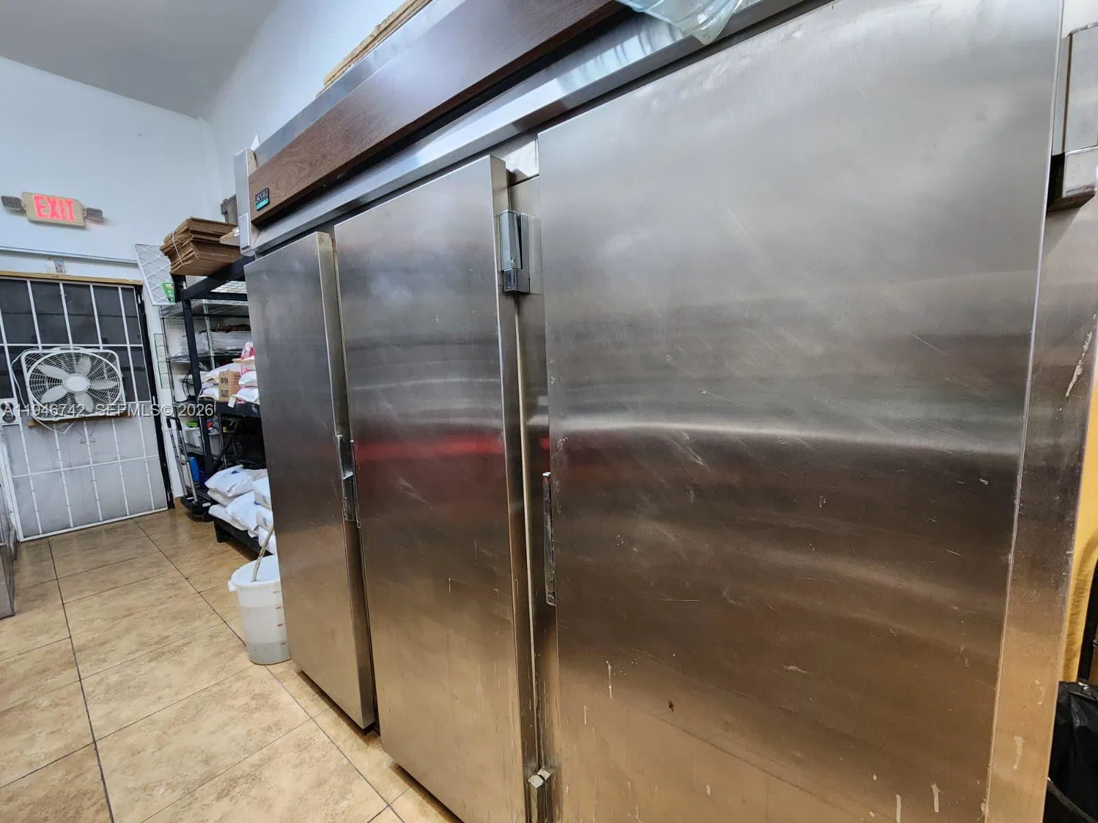 Turnkey Bakery Restaurant with Prime Location