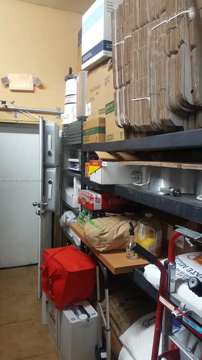 Turnkey Bakery Restaurant with Prime Location