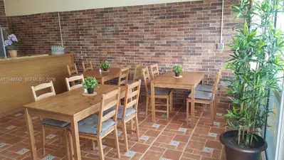 Turnkey Bakery Restaurant with Prime Location
