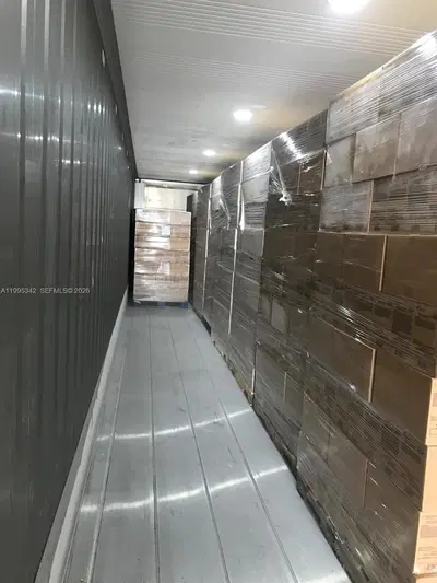 Established Wholesale Latin Bakery with Industrialized Processes