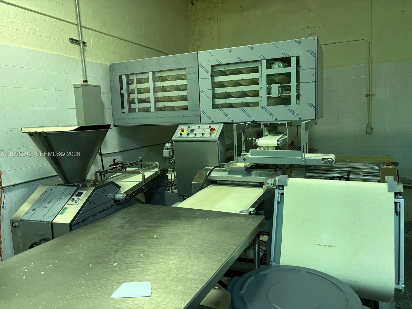 Established Wholesale Latin Bakery with Industrialized Processes