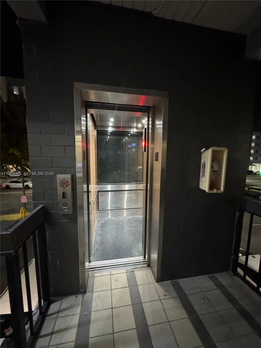 Boutique Hair Salon and Barber Shop with High Visibility