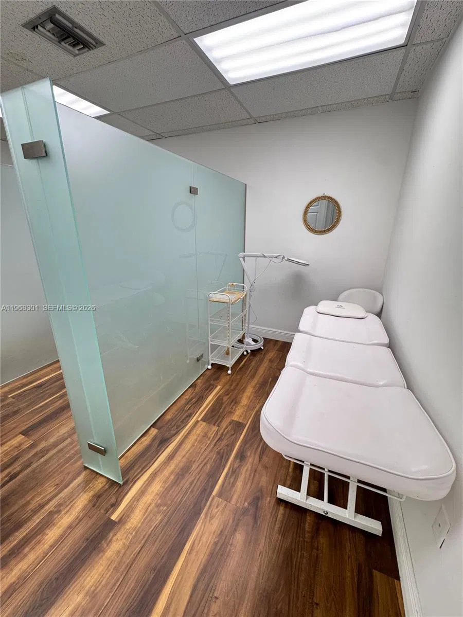 Boutique Hair Salon and Barber Shop with High Visibility