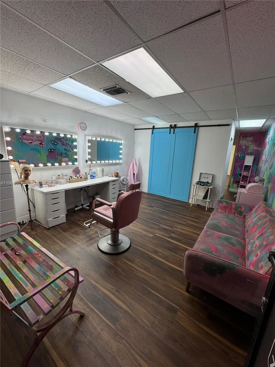Boutique Hair Salon and Barber Shop with High Visibility