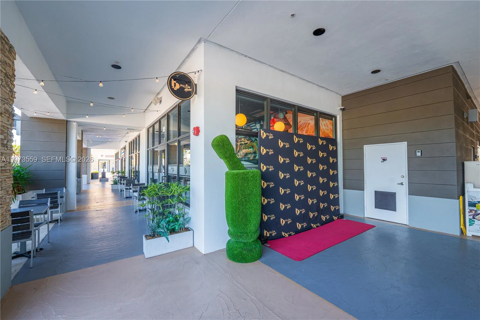Turnkey Restaurant with 24 Hour Liquor License and Modern Upgrades