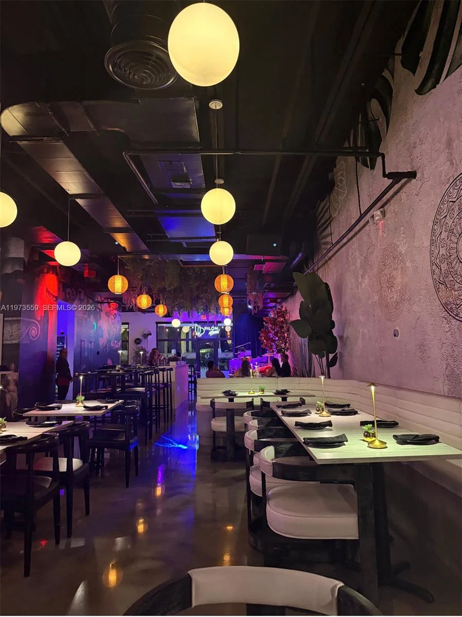 Turnkey Restaurant with 24 Hour Liquor License and Modern Upgrades