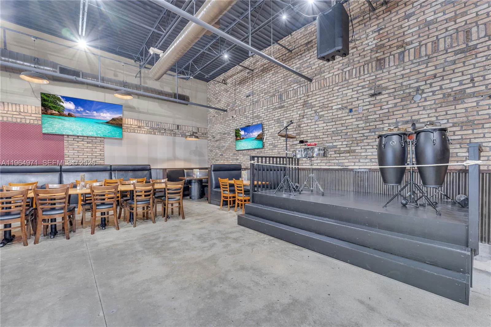 Complete Restaurant and Bar Equipment Package with Entertainment Stage