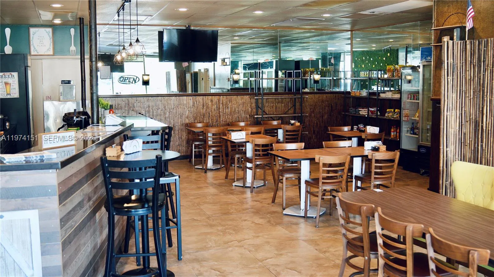 Established Restaurant with High Visibility and Loyal Clientele