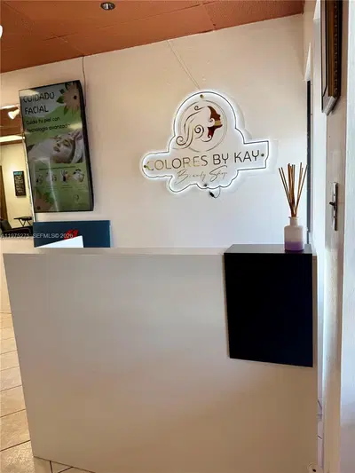 Complete Hair Salon Equipment Package with High End Stations