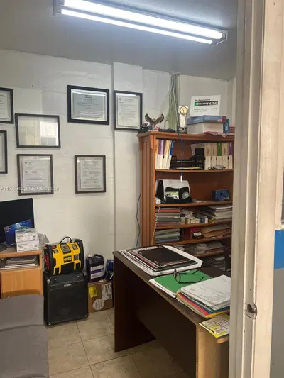 Established Auto Paint Business with Strong Client Network