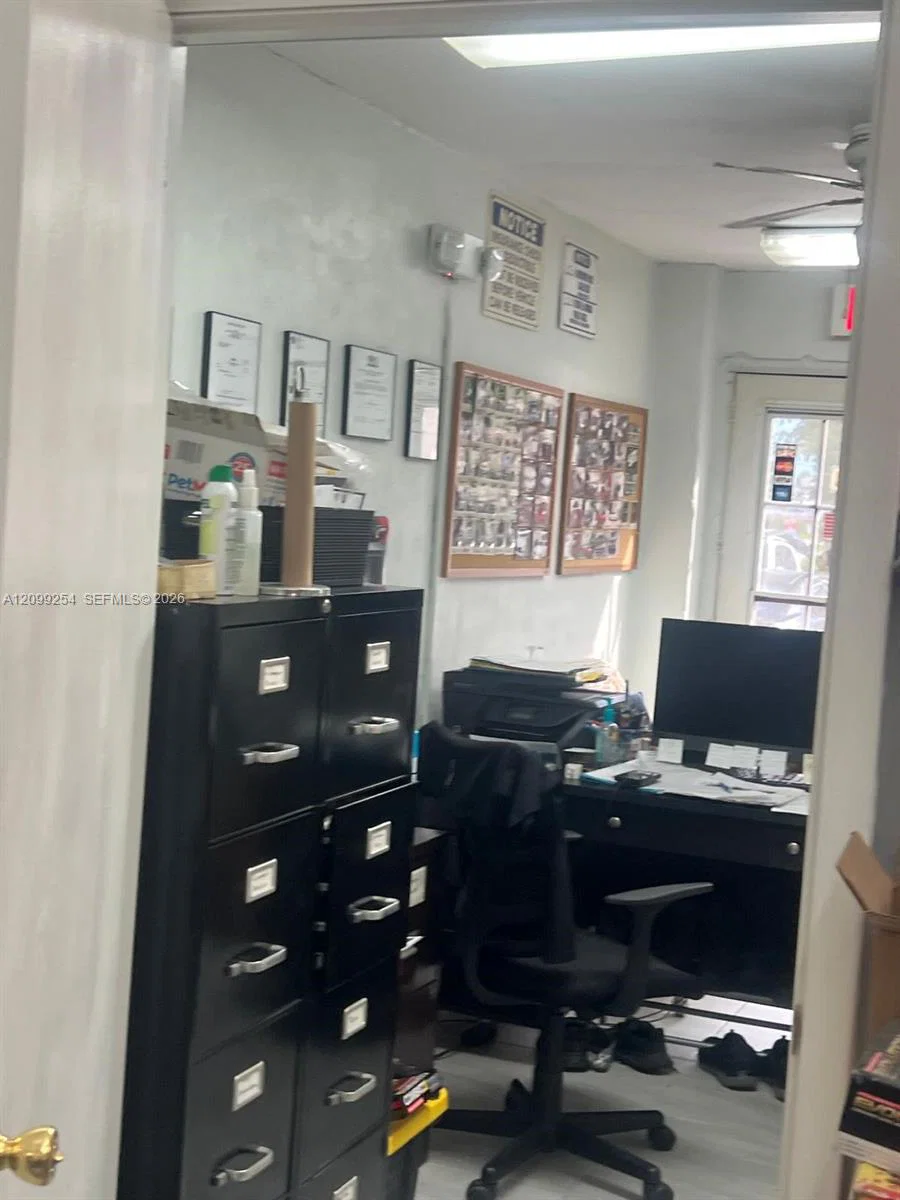 Established Automotive Body Shop with Existing Client Network
