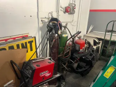 Established Automotive Body Shop with Existing Client Network