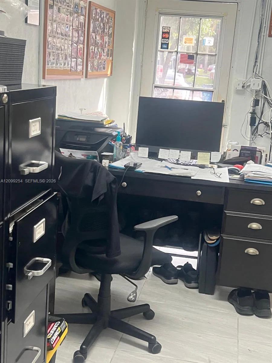 Established Automotive Body Shop with Existing Client Network