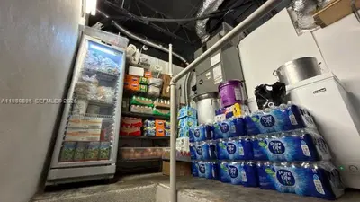 Premier Gyro Restaurant with 5 Star Reviews and Beer and Wine License