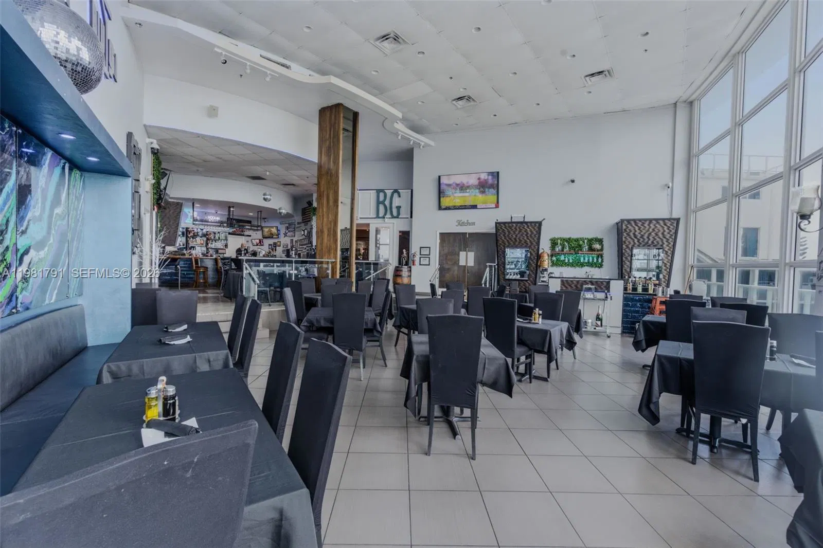 Complete Oceanfront Restaurant and Lounge Asset Package