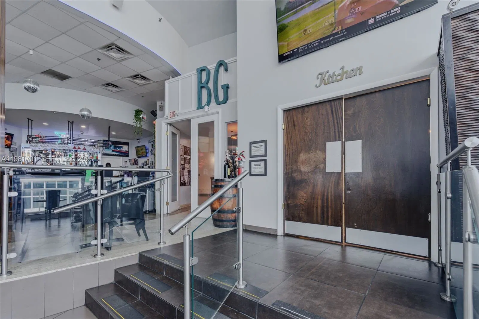 Complete Oceanfront Restaurant and Lounge Asset Package