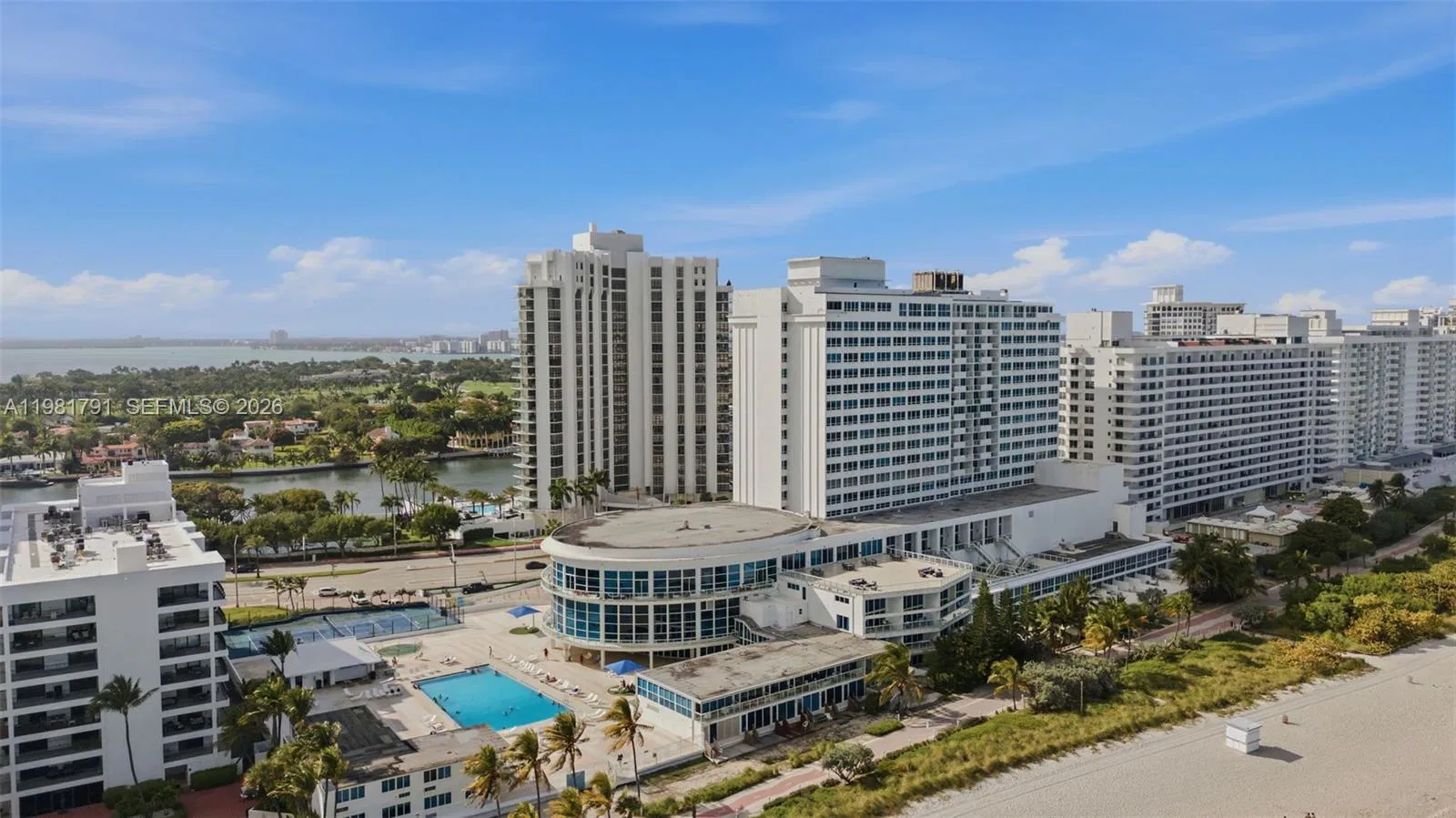 Complete Oceanfront Restaurant and Lounge Asset Package