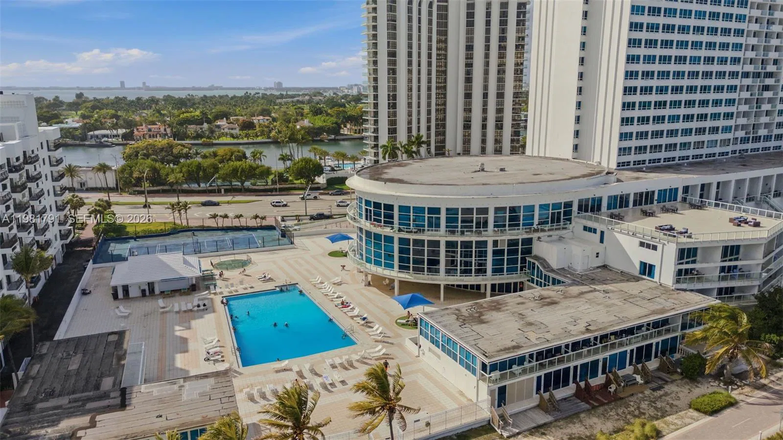 Complete Oceanfront Restaurant and Lounge Asset Package