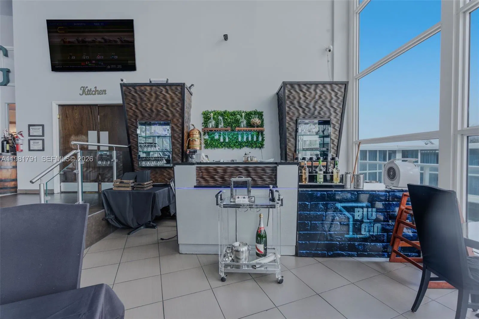 Complete Oceanfront Restaurant and Lounge Asset Package