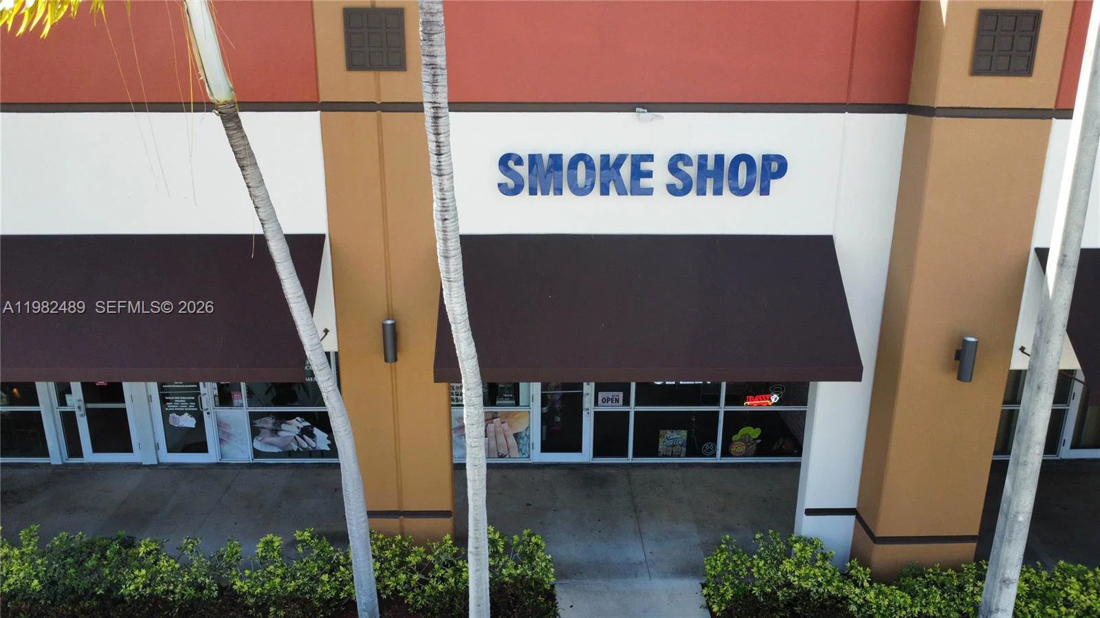 Turnkey Smoke Shop with High Visibility and Steady Foot Traffic