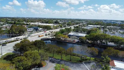 Turnkey Smoke Shop with High Visibility and Steady Foot Traffic