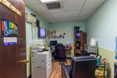 Profitable Smoke Shop with High Margin Inventory